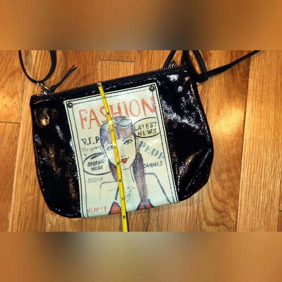 BRIGHTON BAG PATENT FASHION GLAMOR NICE SHAPE CROSSBODY - Picture 14 of 15